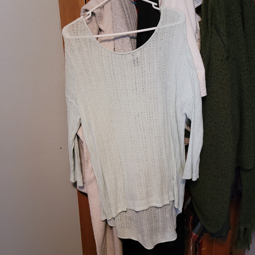 WOMENS HIGH LOW LIGHTWEIGHT KNIT SWEATER LIGHT BLUE
